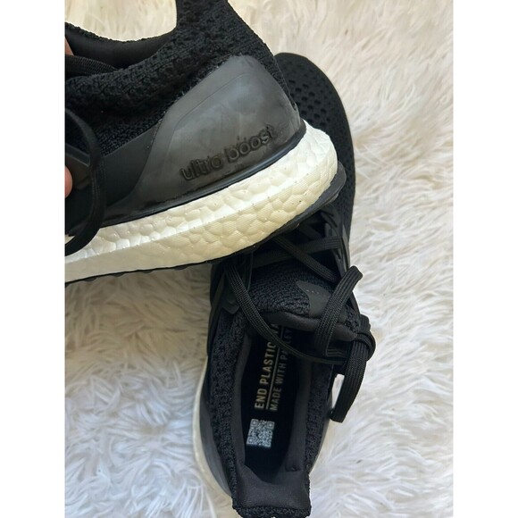 New ADIDAS size 7 ultraboost 5.0 DNA Black Running shoes